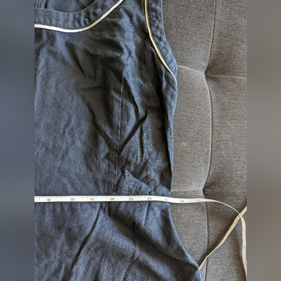 💙 ANN TAYLOR 💙 Sheath Top with Peplum Waist - Picture 5 of 5